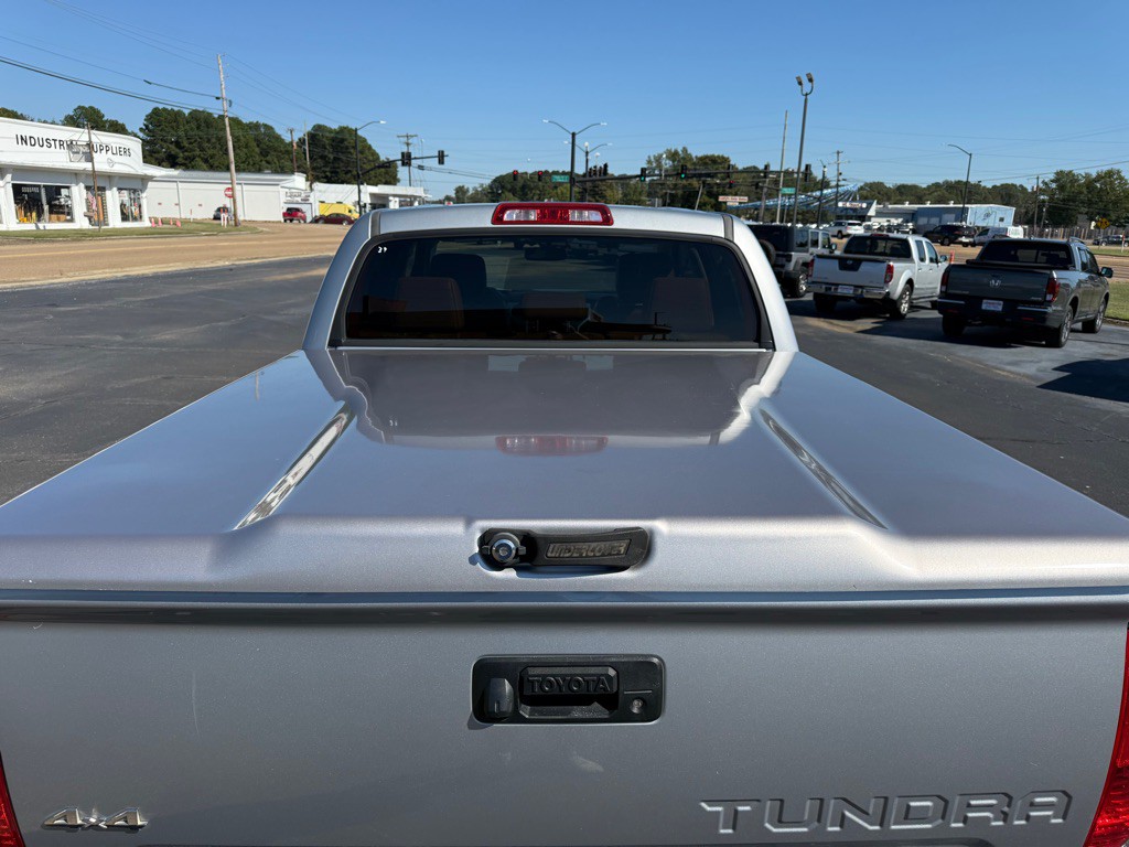 2016 Toyota Tundra Image 9