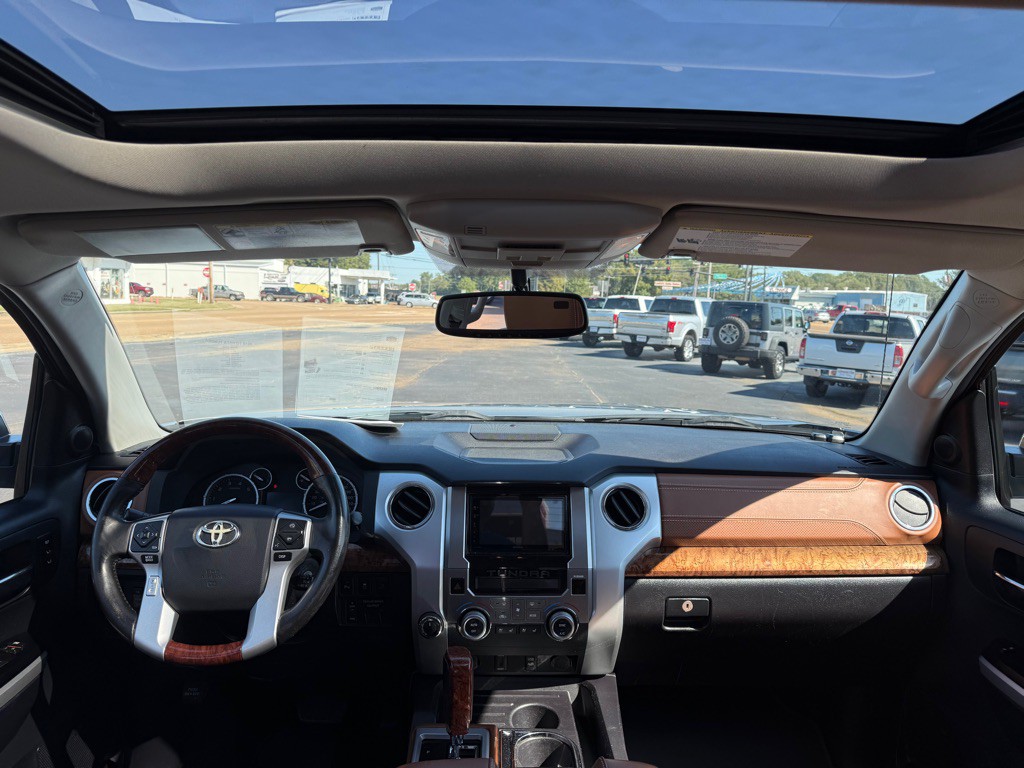 2016 Toyota Tundra Image 24