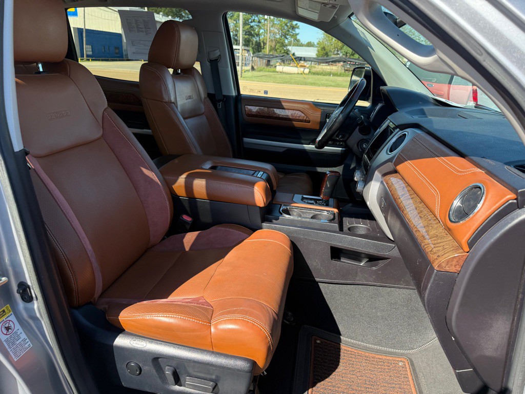 2016 Toyota Tundra Image 28