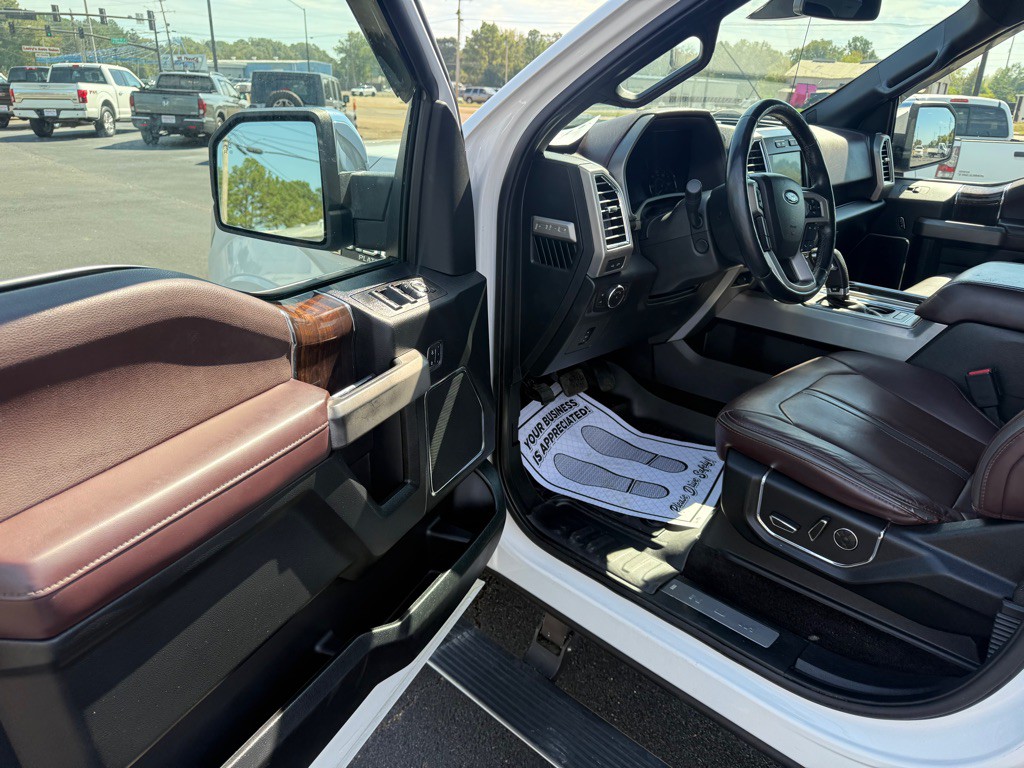 2017 Ford F-150 Image 16