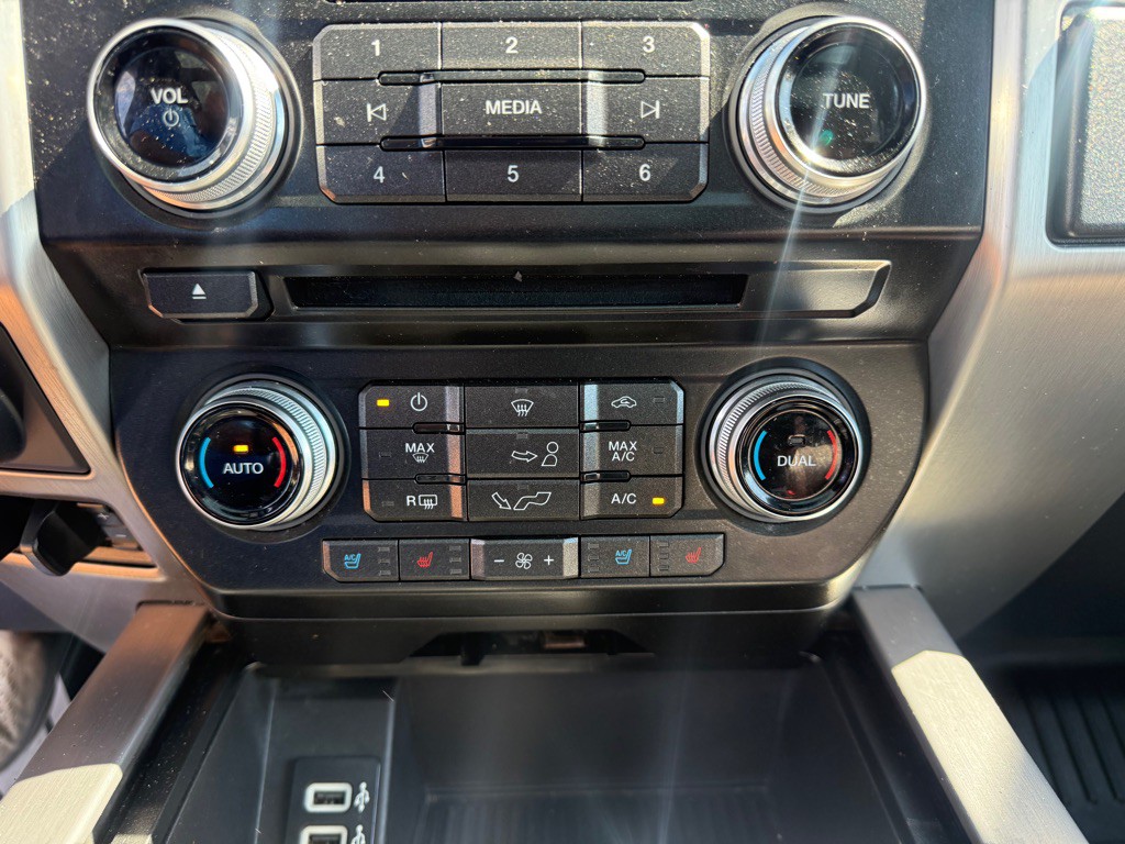 2017 Ford F-150 Image 19