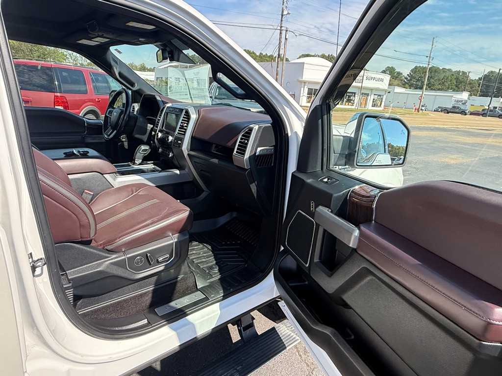 2017 Ford F-150 Image 30