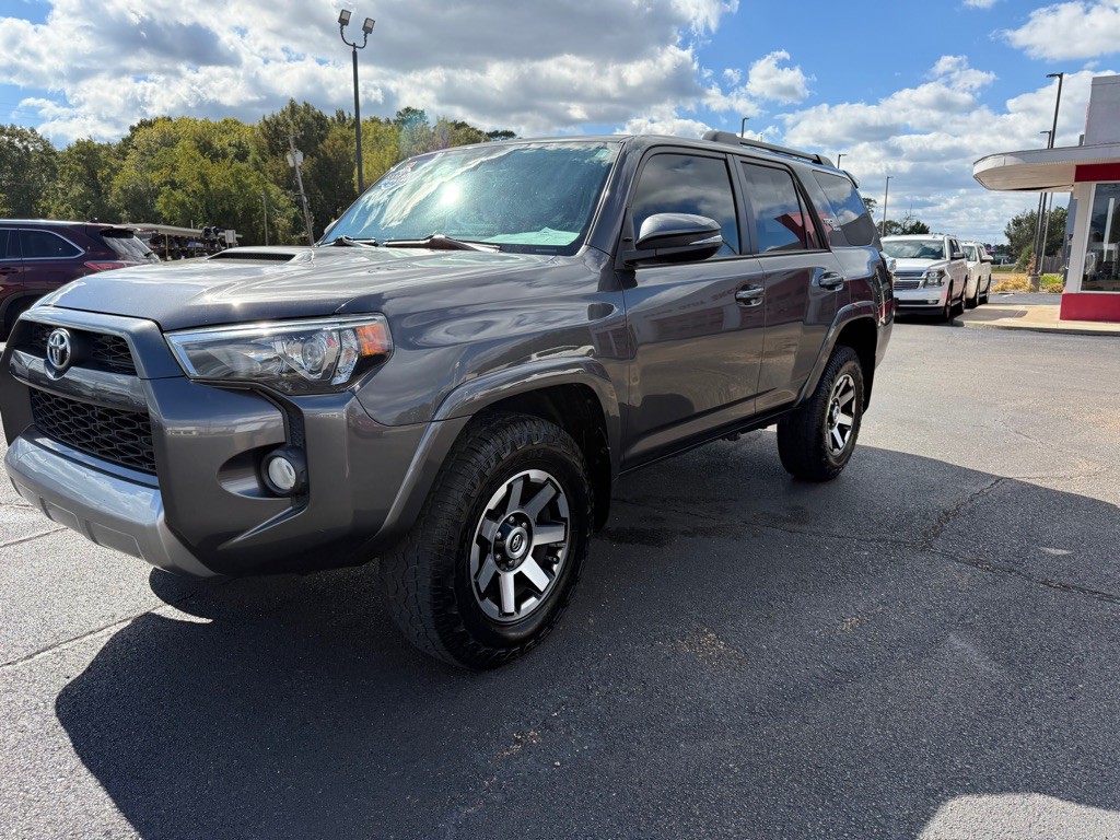 2019 Toyota 4Runner Image 1