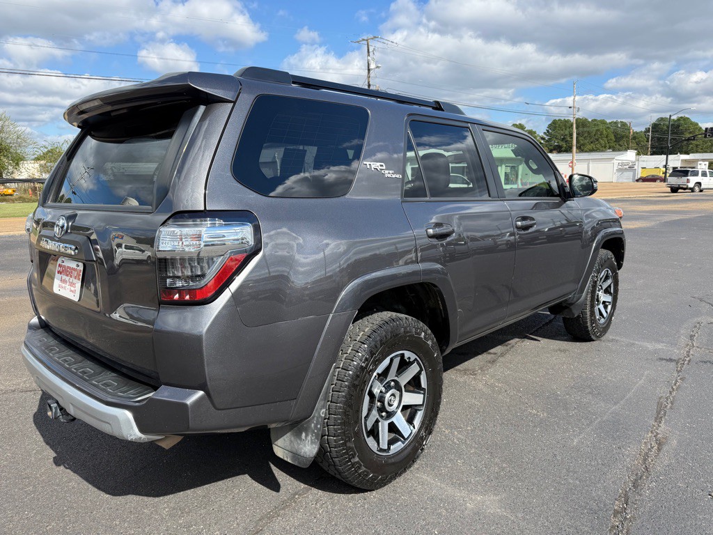 2019 Toyota 4Runner Image 8