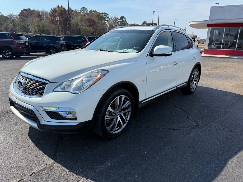 2017 INFINITI QX50 Image 1