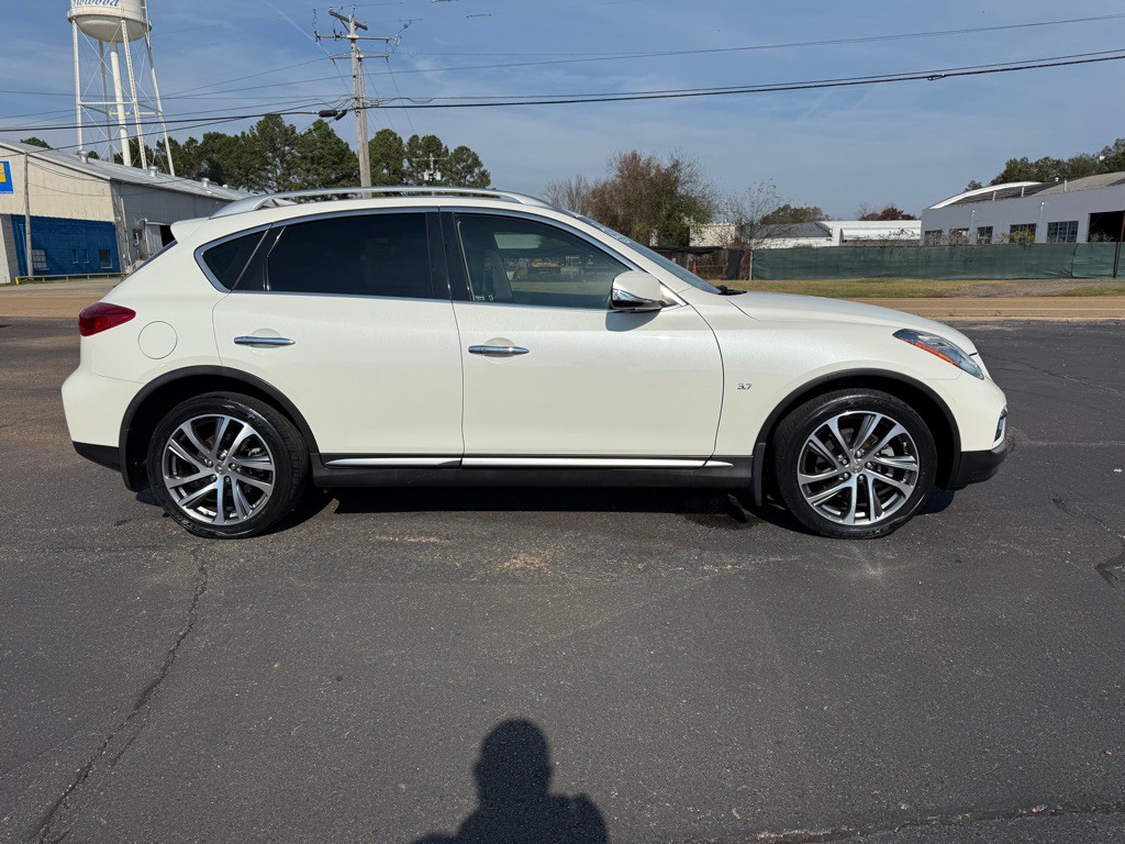 2017 INFINITI QX50 Image 7