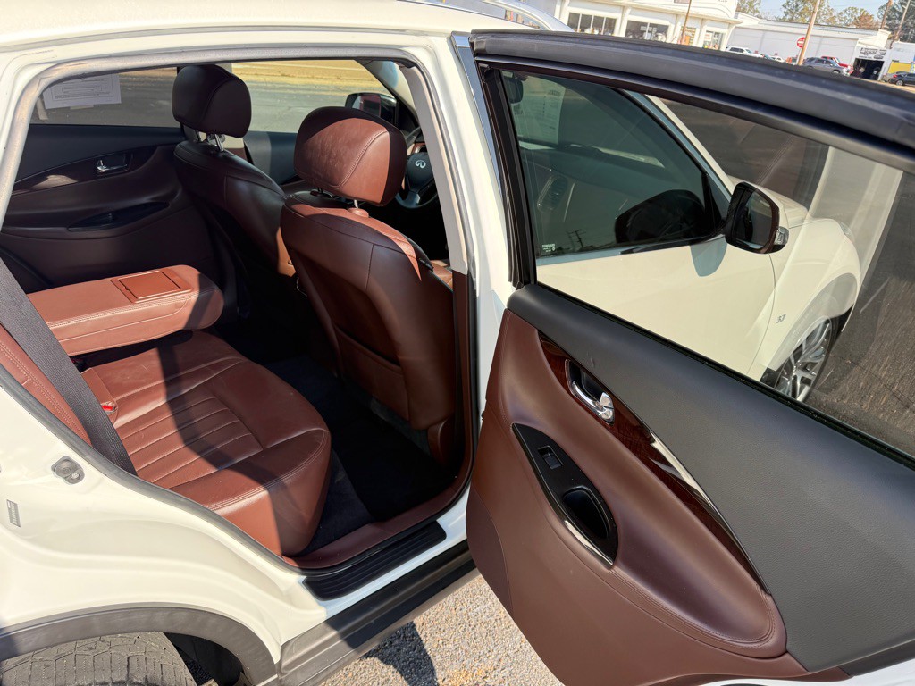 2017 INFINITI QX50 Image 24