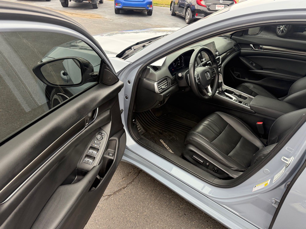 2022 Honda Accord Image 16