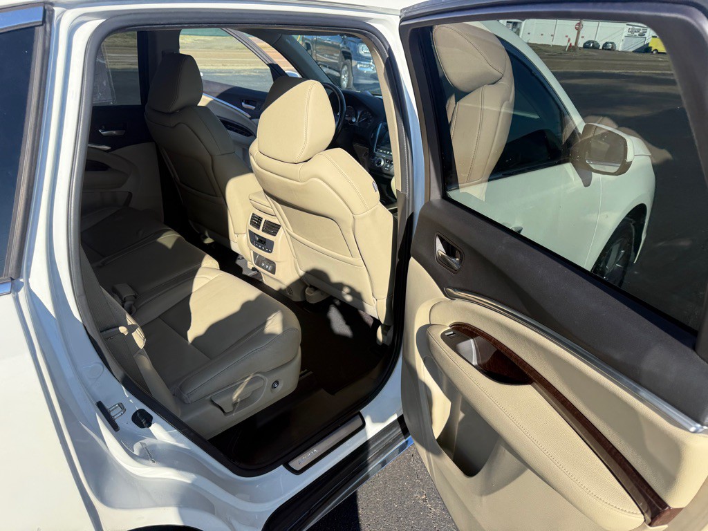 2017 Acura MDX Image 24