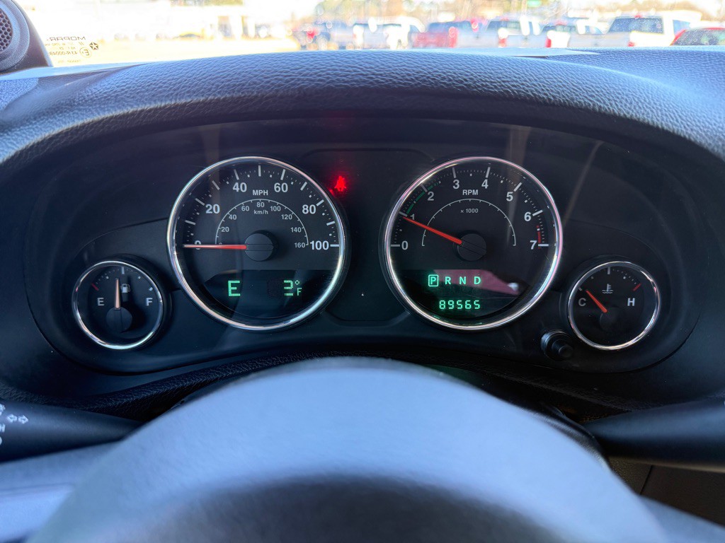 2014 Jeep Wrangler Image 11