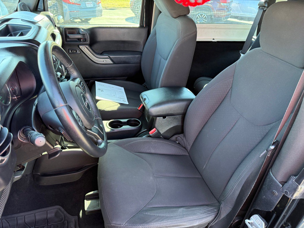 2014 Jeep Wrangler Image 15