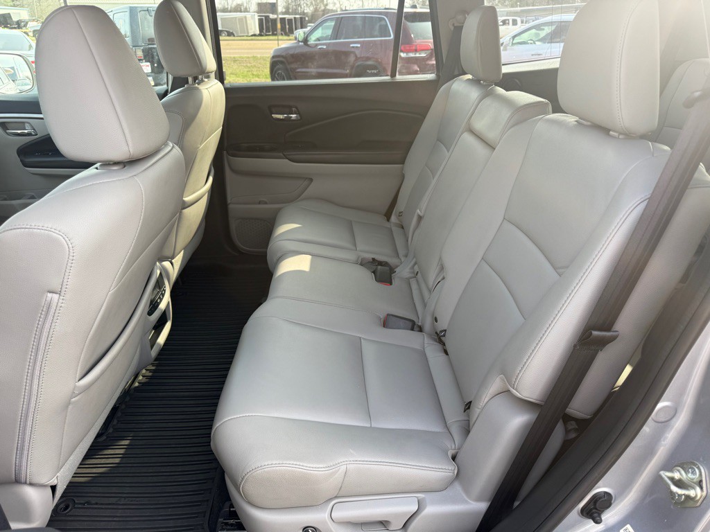 2016 Honda Pilot Image 21