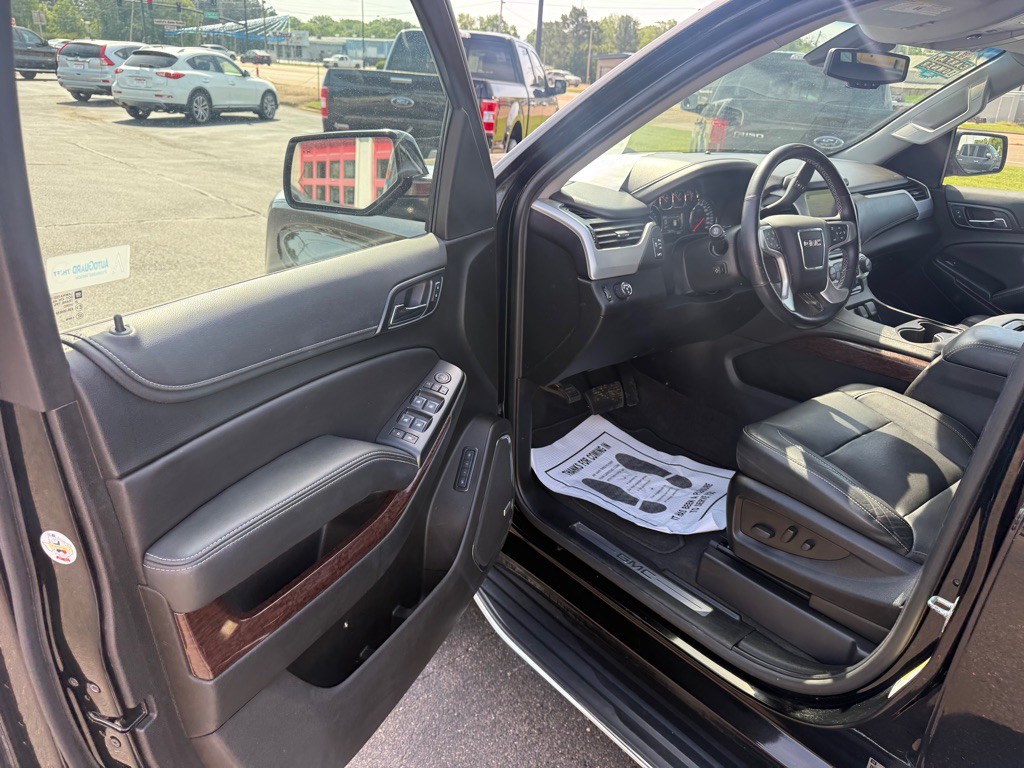 2020 GMC Yukon Image 16