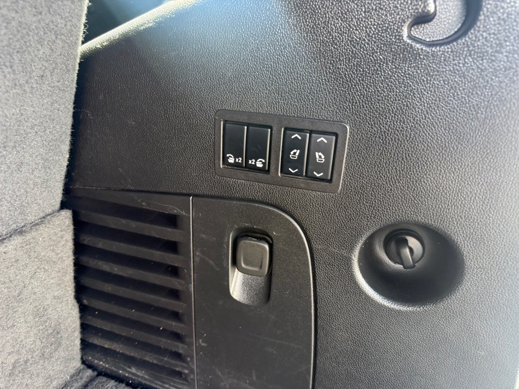 2020 GMC Yukon Image 24