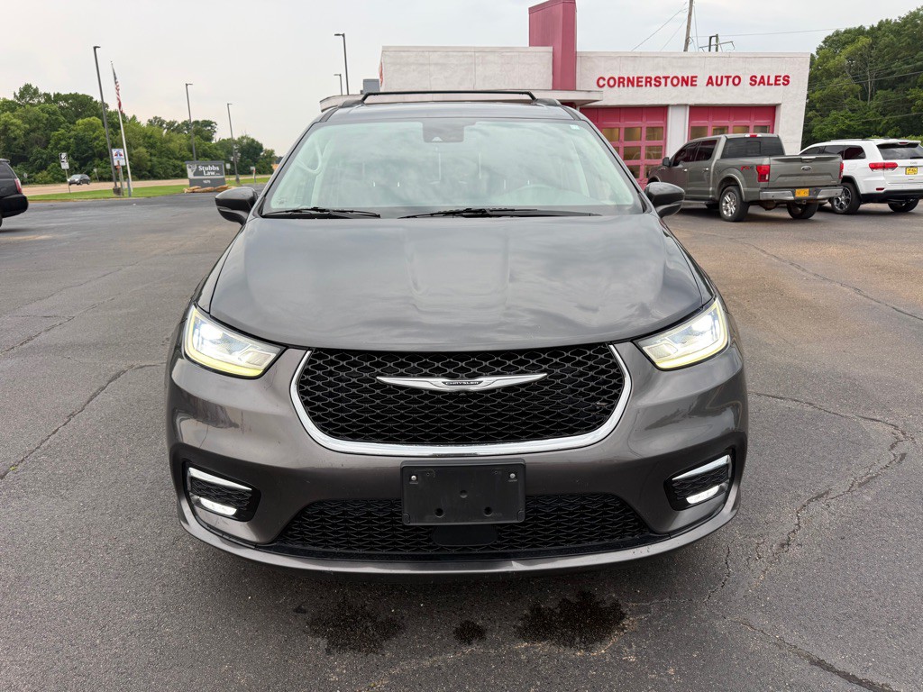 2022 Chrysler Pacifica Image 8