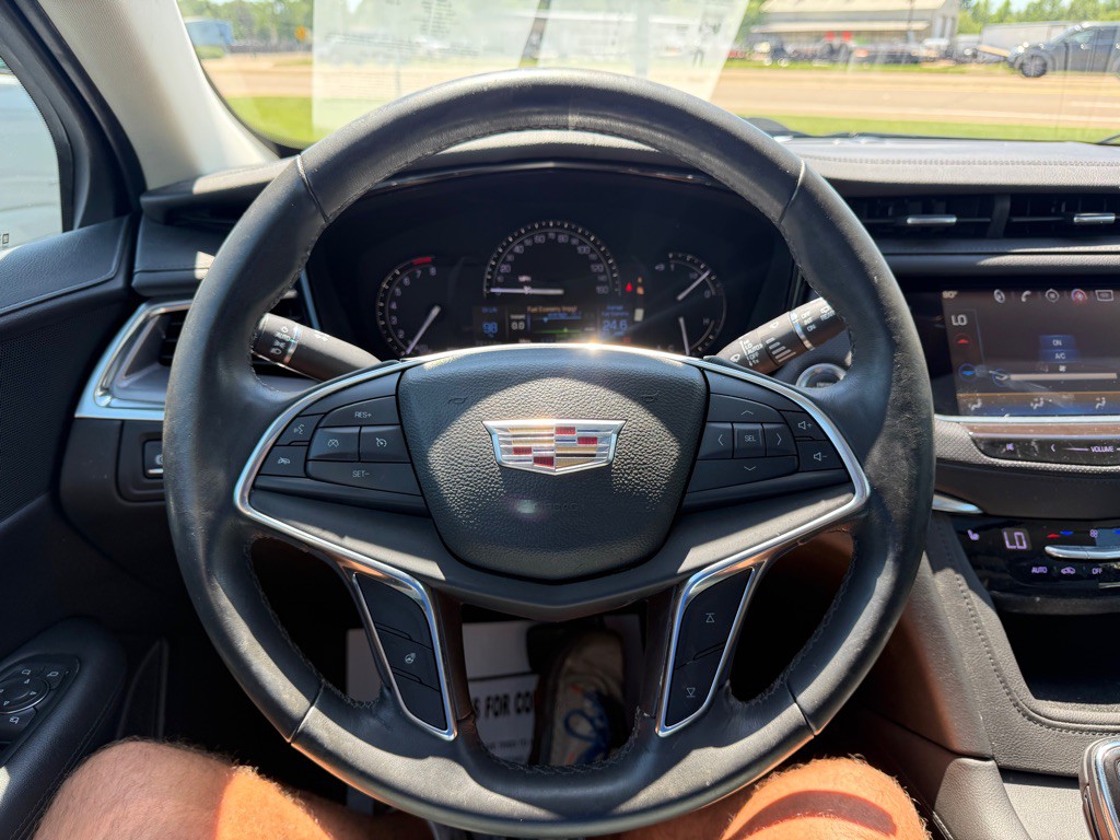 2017 Cadillac XT5 Image 12