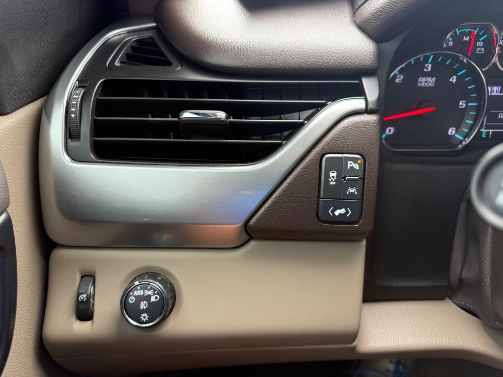 2019 Chevrolet Tahoe Image 15