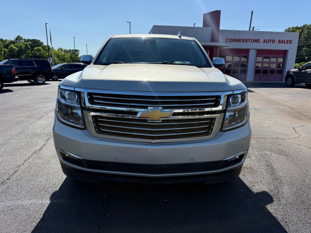 2016 Chevrolet Suburban Image 8