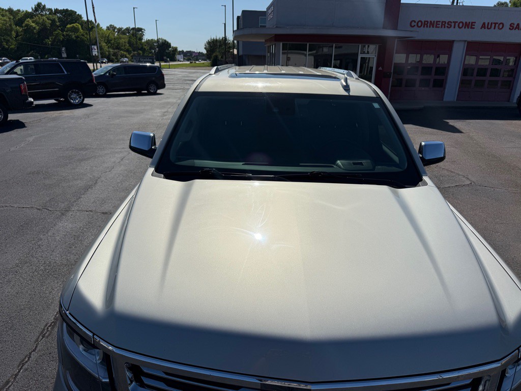 2016 Chevrolet Suburban Image 9