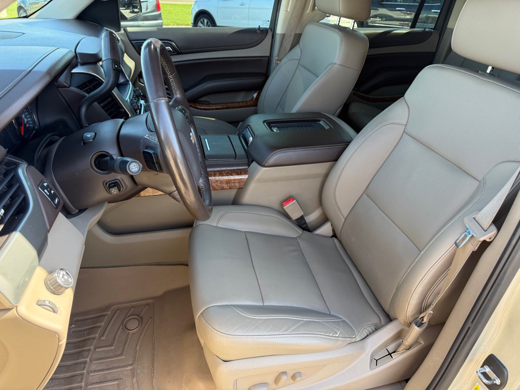2016 Chevrolet Suburban Image 13