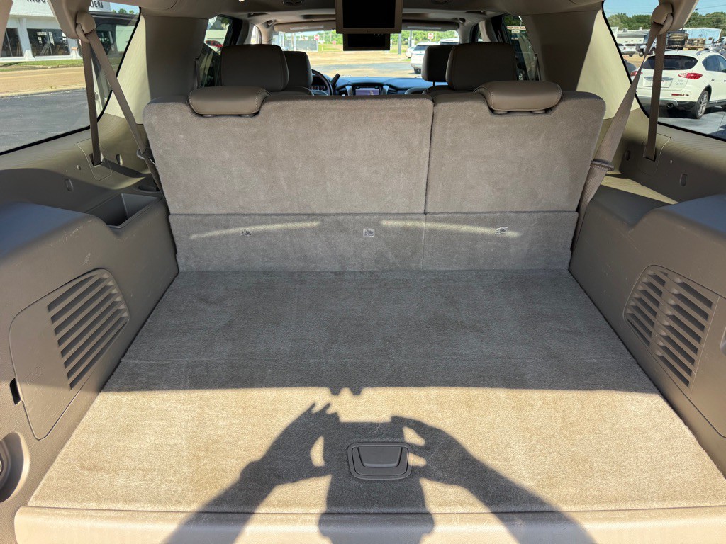 2016 Chevrolet Suburban Image 27