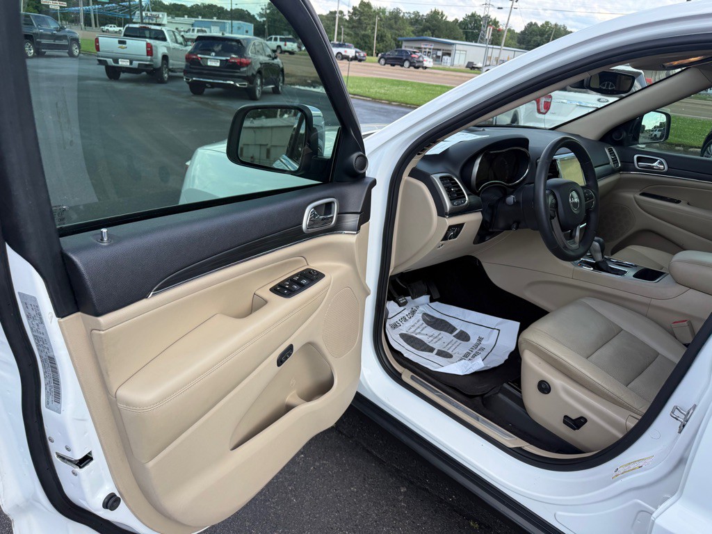 2019 Jeep Grand Cherokee Image 16