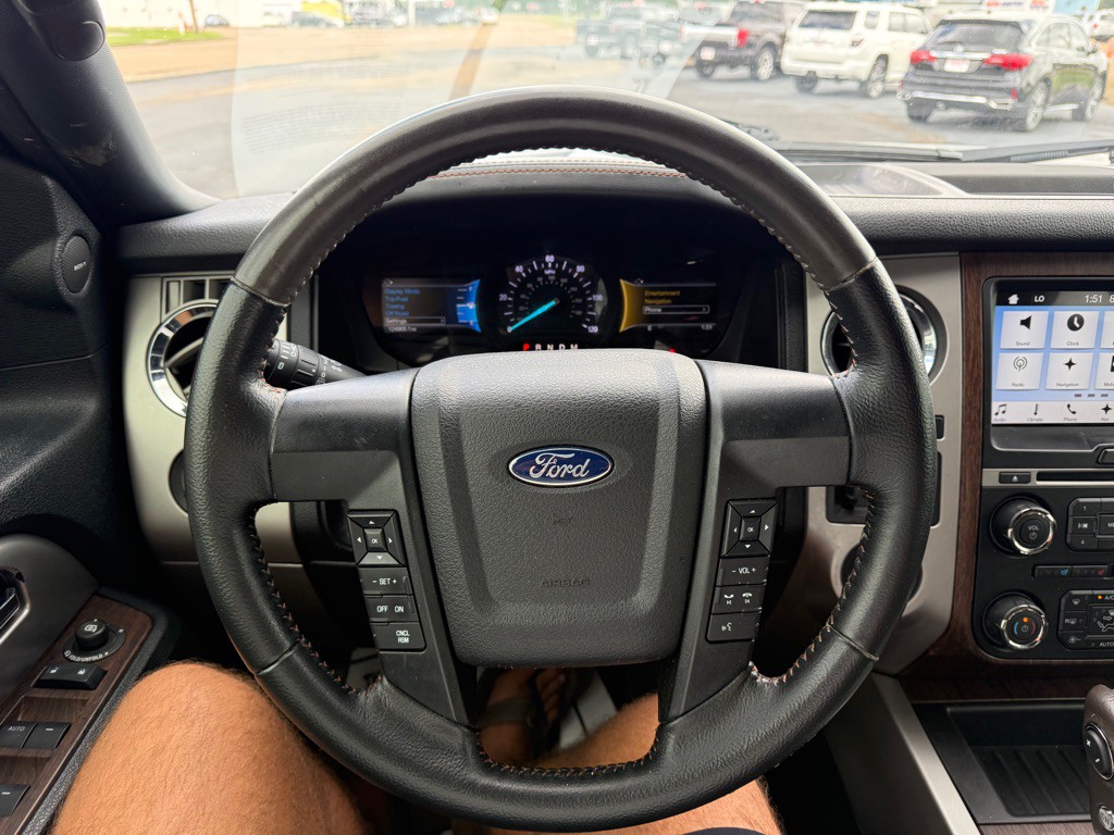 2017 Ford Expedition Image 12