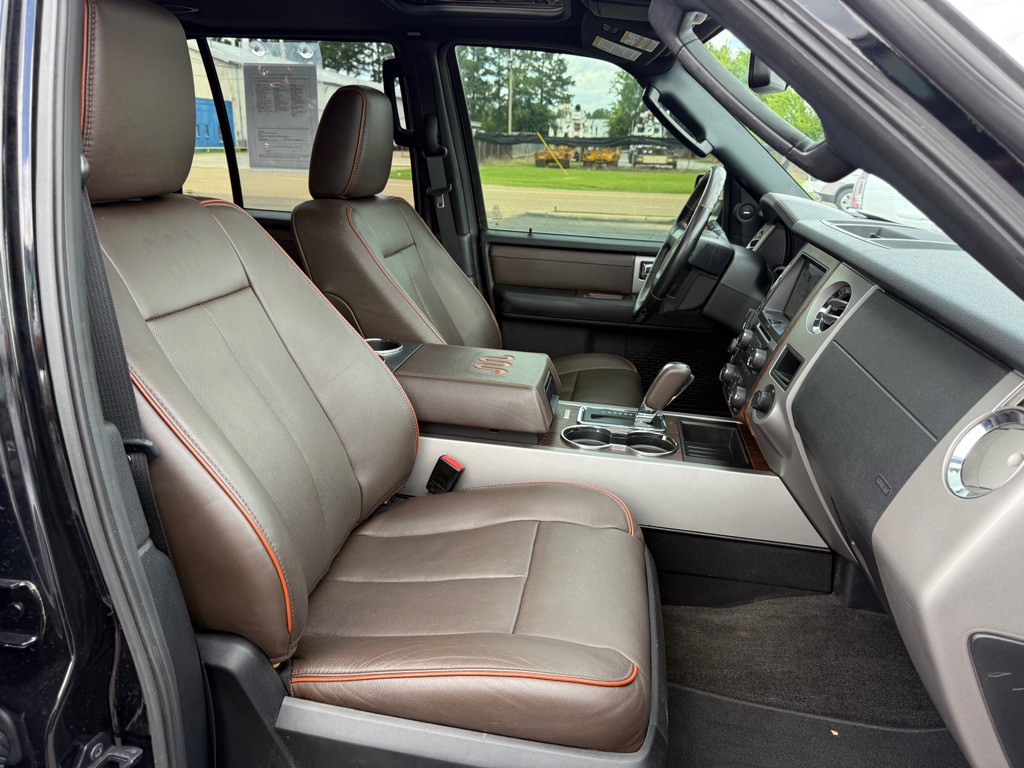 2017 Ford Expedition Image 30