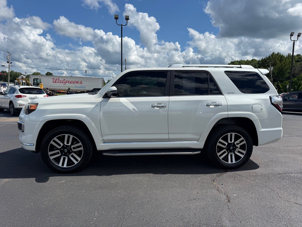 2016 Toyota 4Runner Image 3