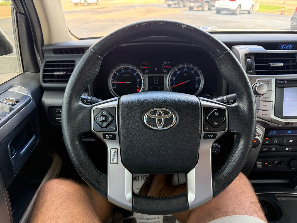 2016 Toyota 4Runner Image 12