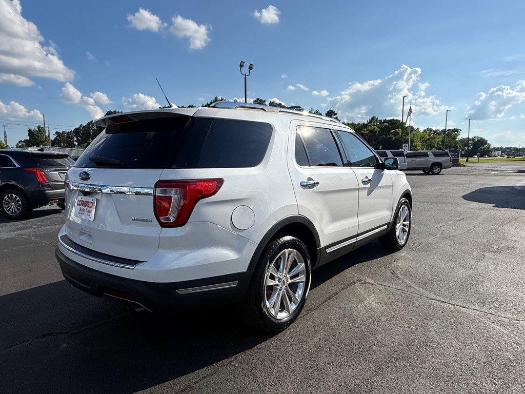 2019 Ford Explorer Image 12