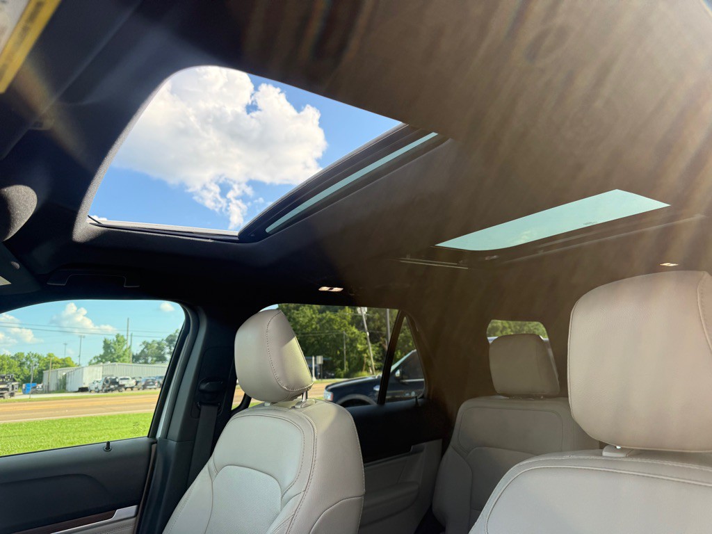 2019 Ford Explorer Image 19