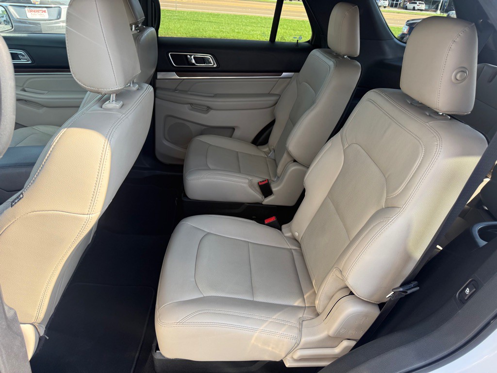 2019 Ford Explorer Image 22