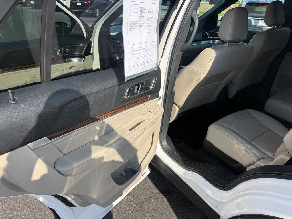 2019 Ford Explorer Image 23