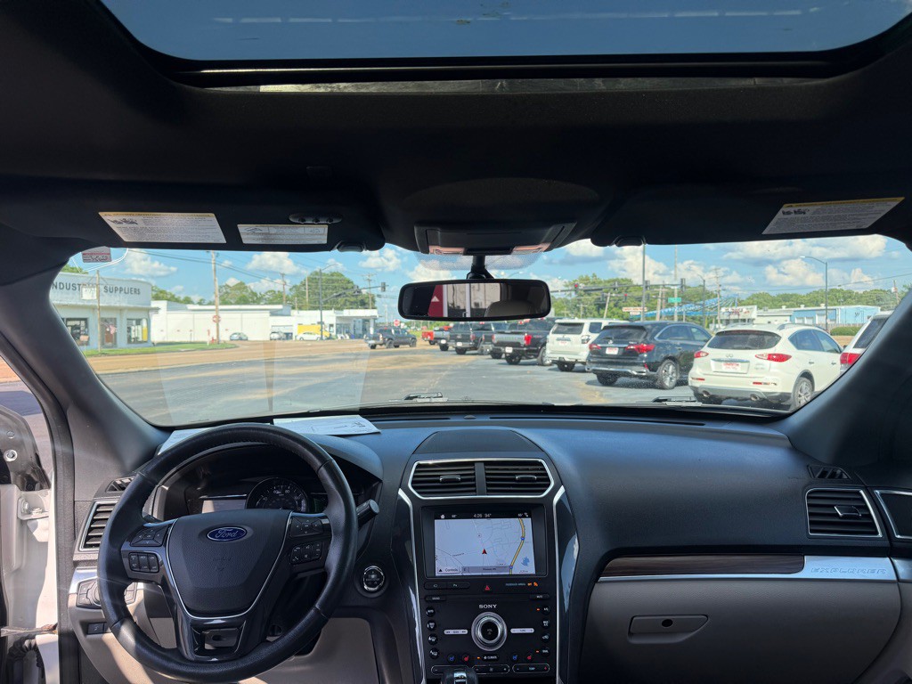 2019 Ford Explorer Image 24