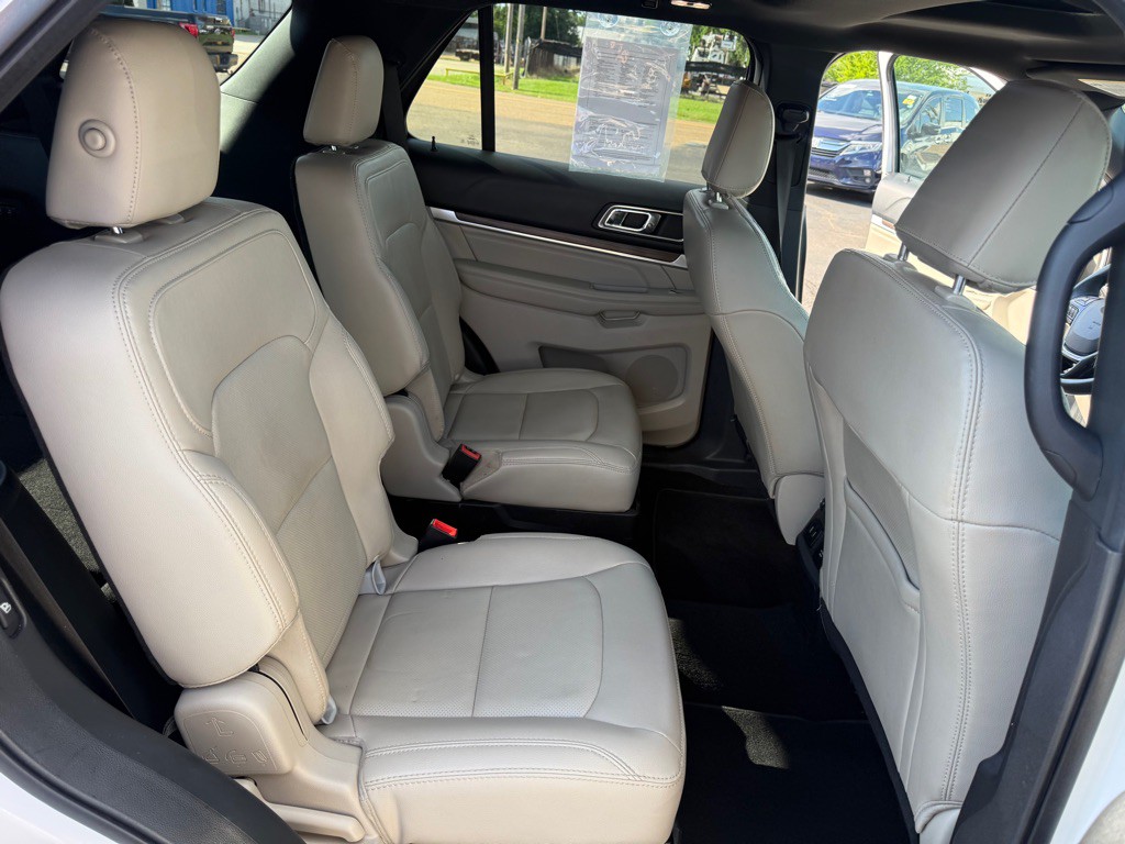 2019 Ford Explorer Image 30