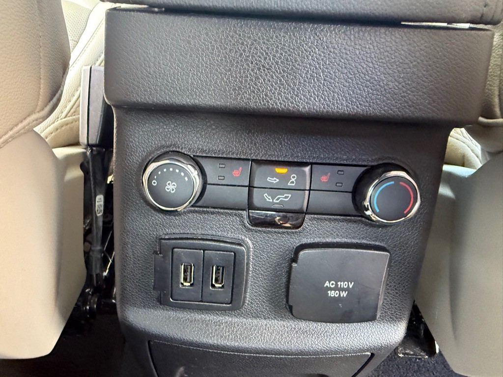 2019 Ford Explorer Image 32
