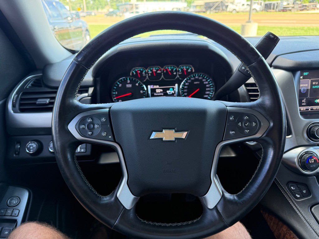 2015 Chevrolet Tahoe Image 11