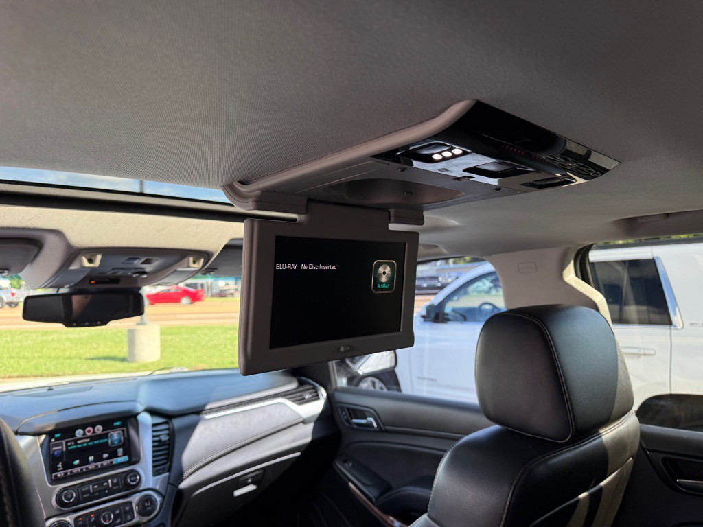 2015 Chevrolet Tahoe Image 18