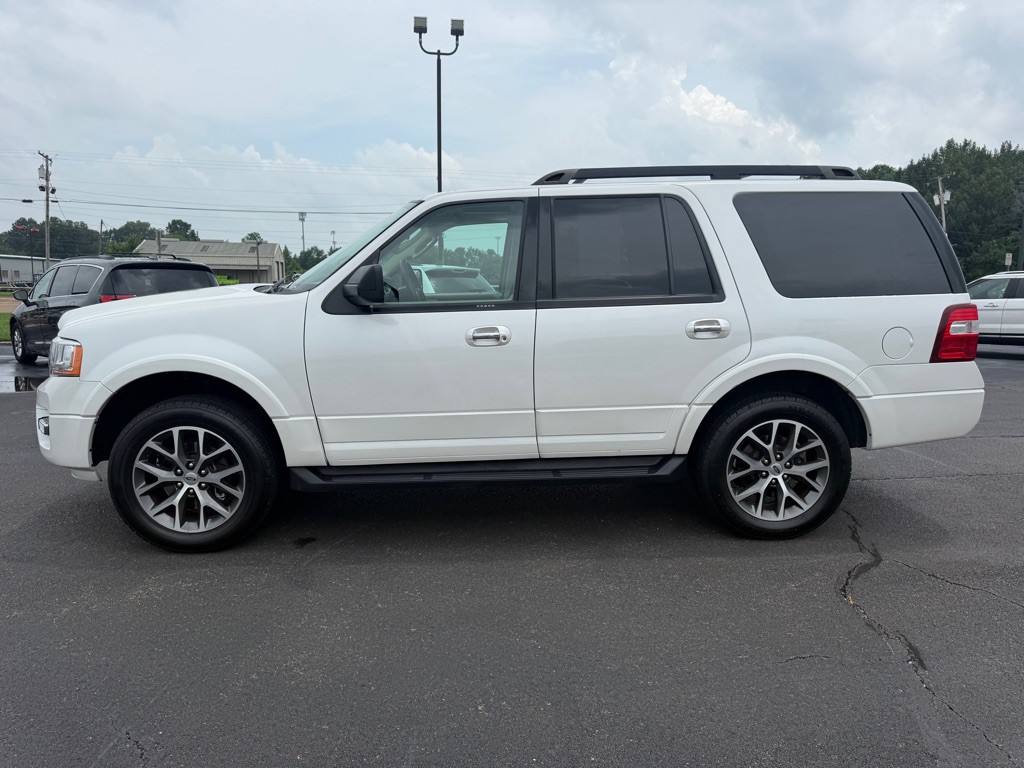 2016 Ford Expedition Image 2