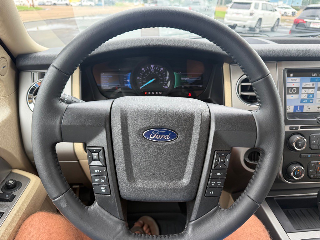 2016 Ford Expedition Image 11