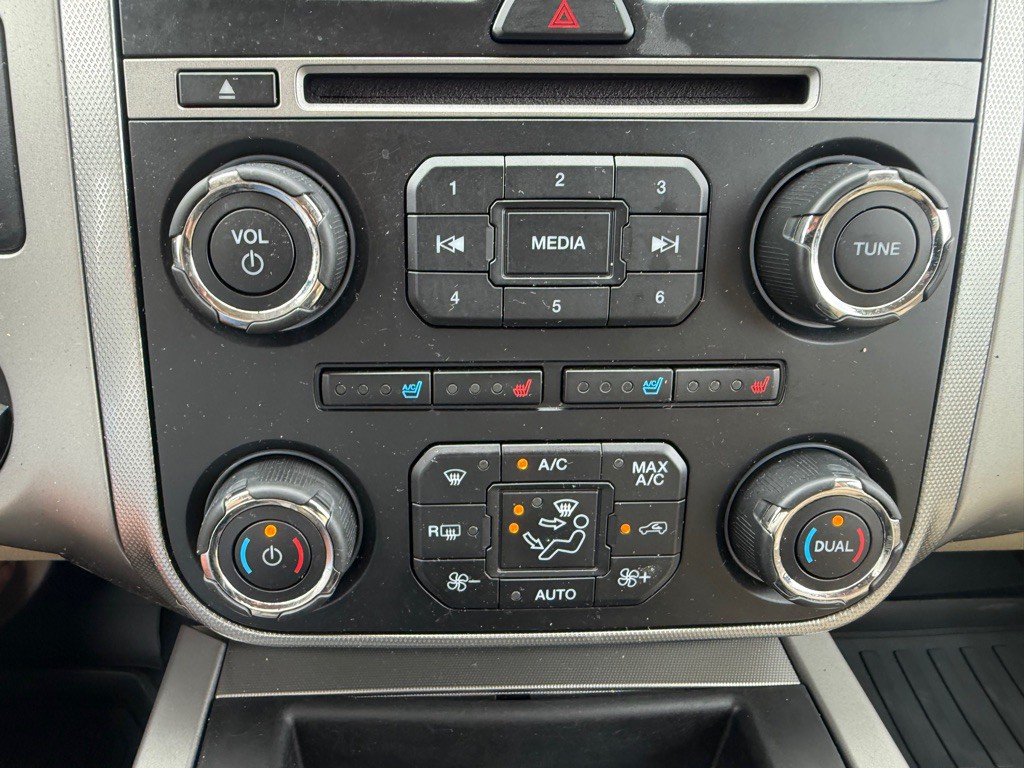 2016 Ford Expedition Image 14