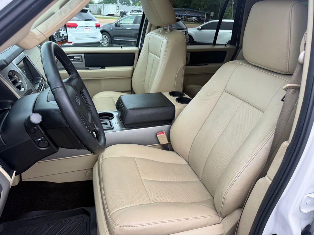 2016 Ford Expedition Image 16