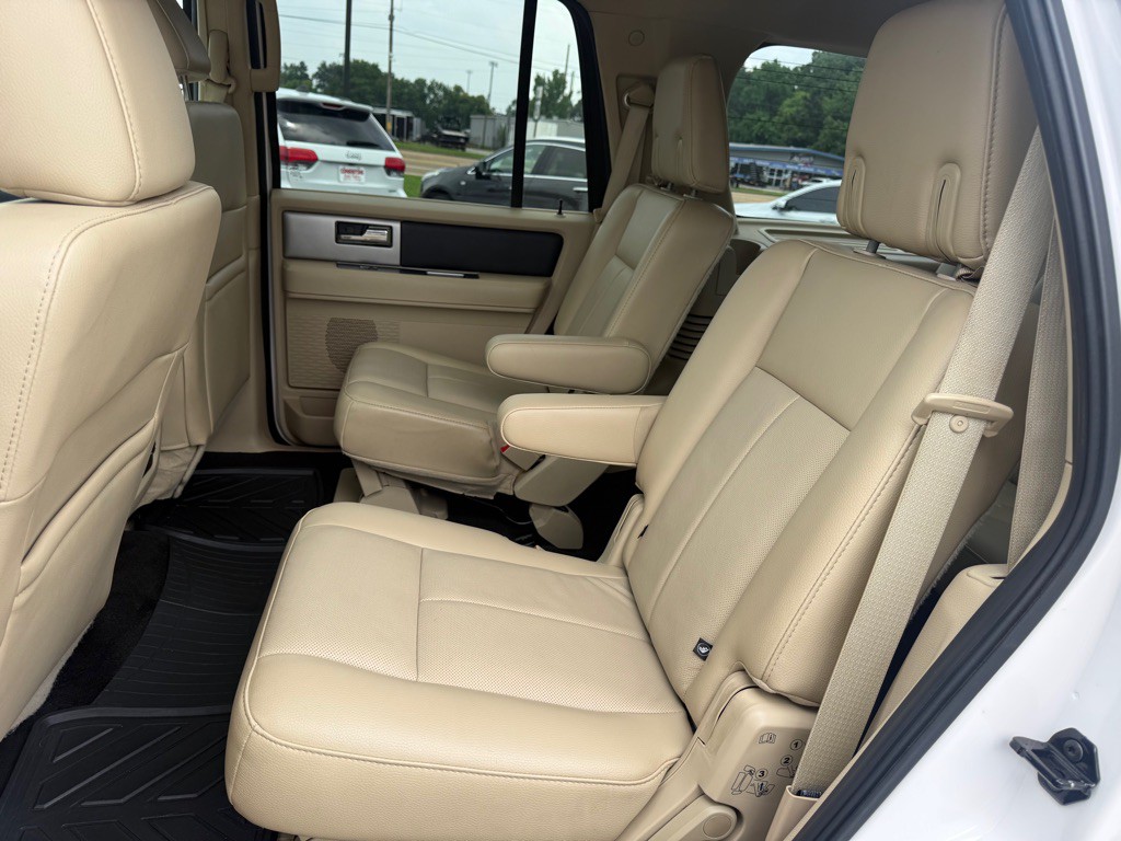 2016 Ford Expedition Image 19