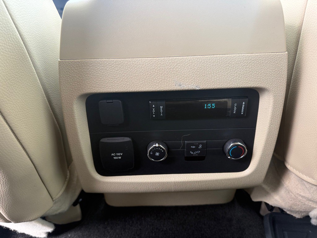 2016 Ford Expedition Image 24