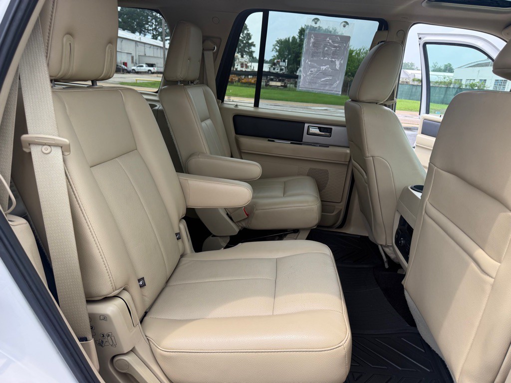 2016 Ford Expedition Image 28