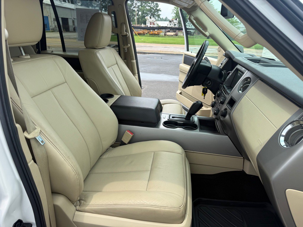 2016 Ford Expedition Image 30