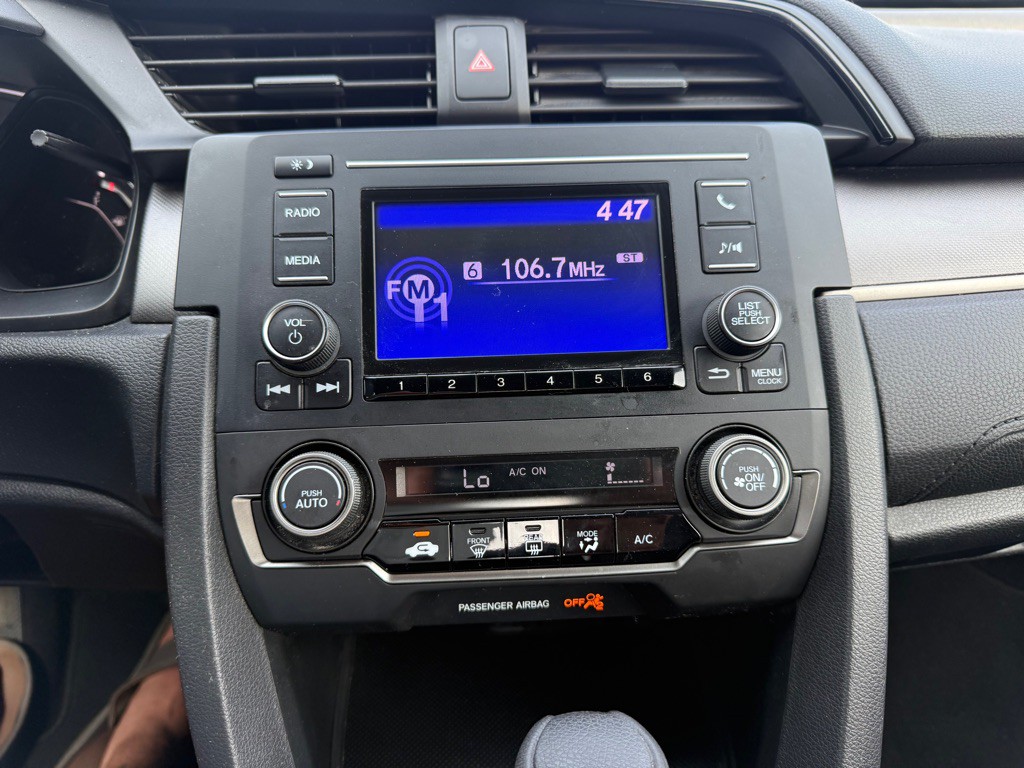 2018 Honda Civic Image 14