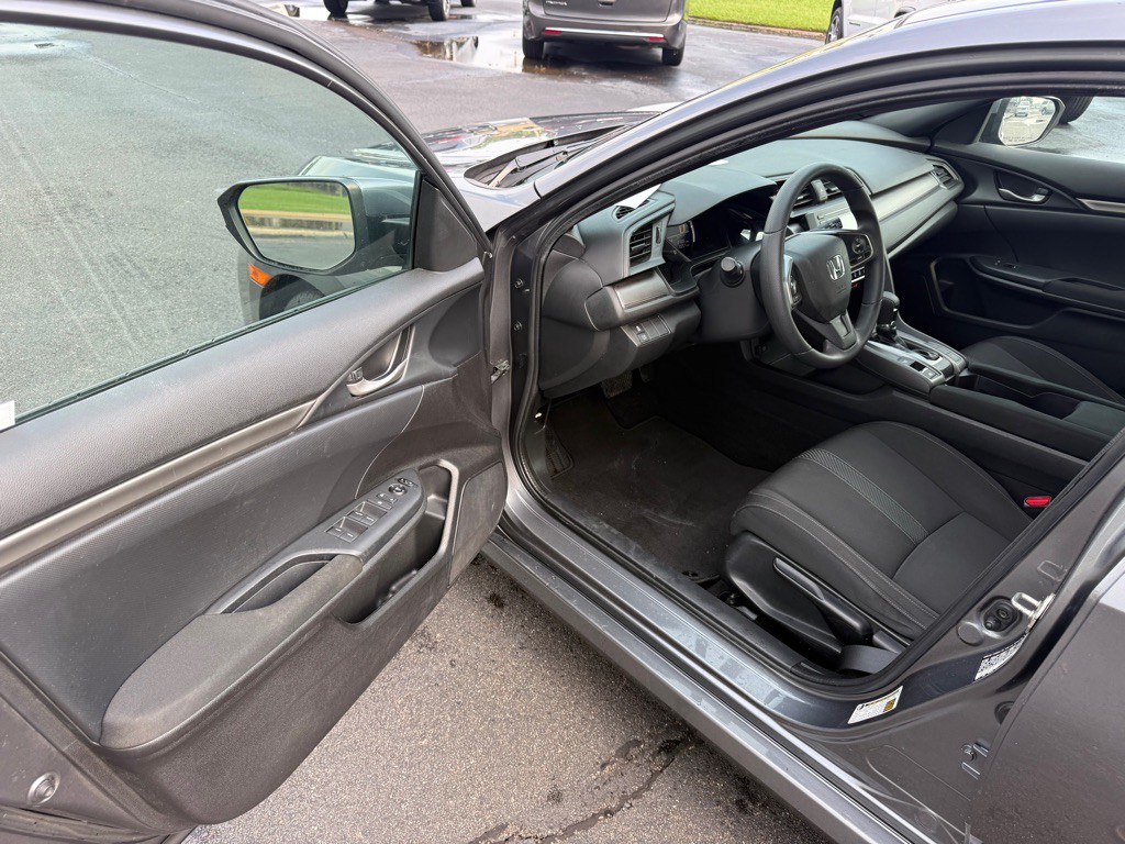 2018 Honda Civic Image 17