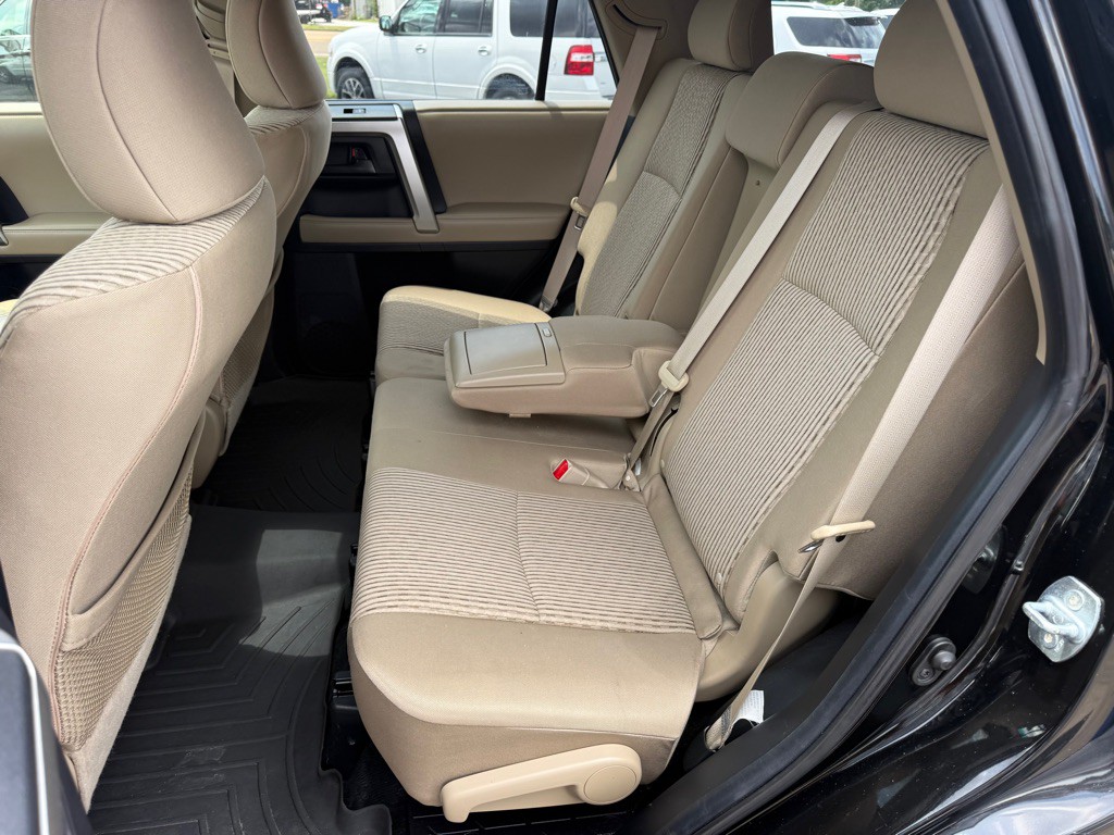 2012 Toyota 4Runner Image 18